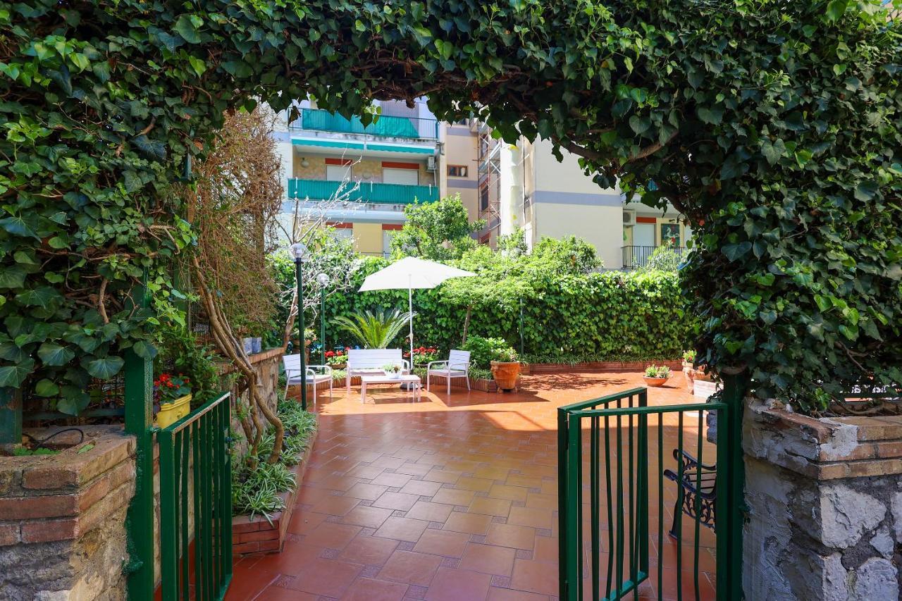 Garden House Giulia Apartamento Sorrento Exterior foto